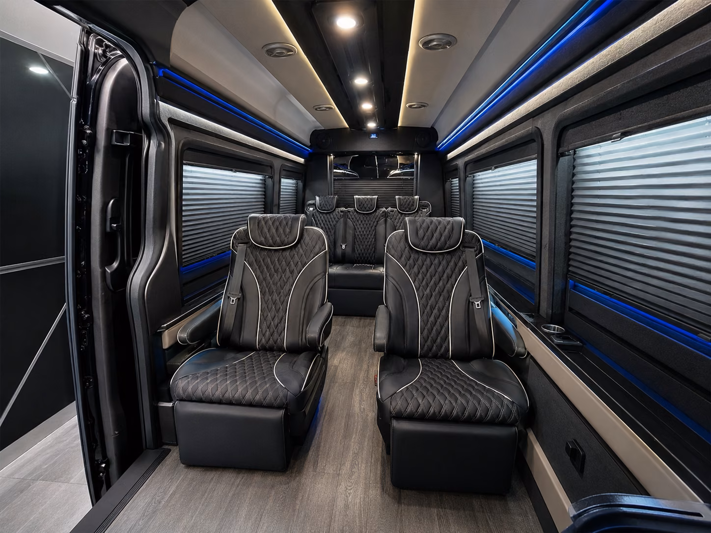 hotel and convention center airport shuttle buses in citrus heights